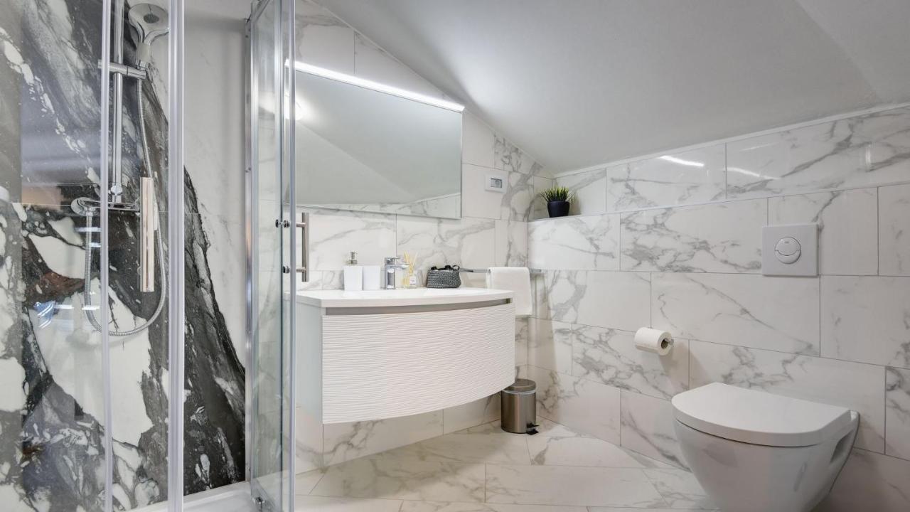 Exclusive Pula City Apartments エクステリア 写真