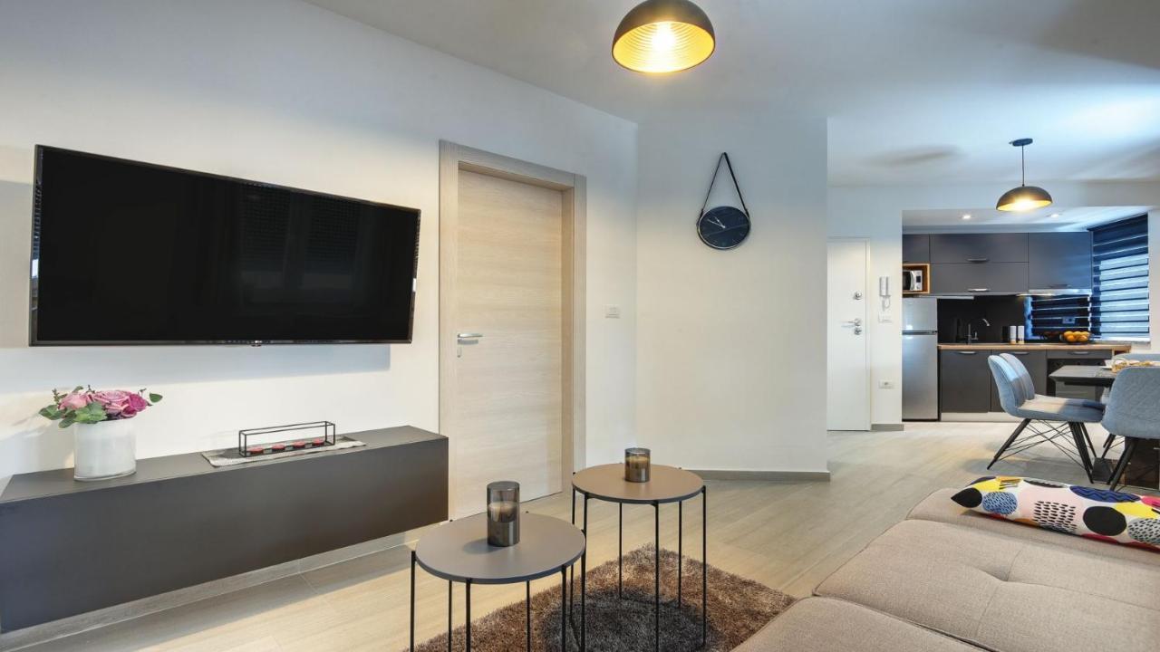 Exclusive Pula City Apartments エクステリア 写真
