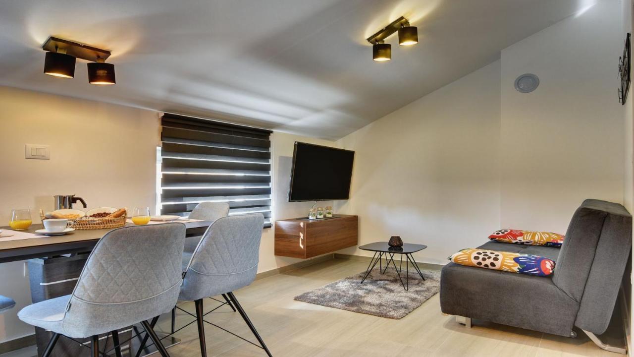 Exclusive Pula City Apartments エクステリア 写真