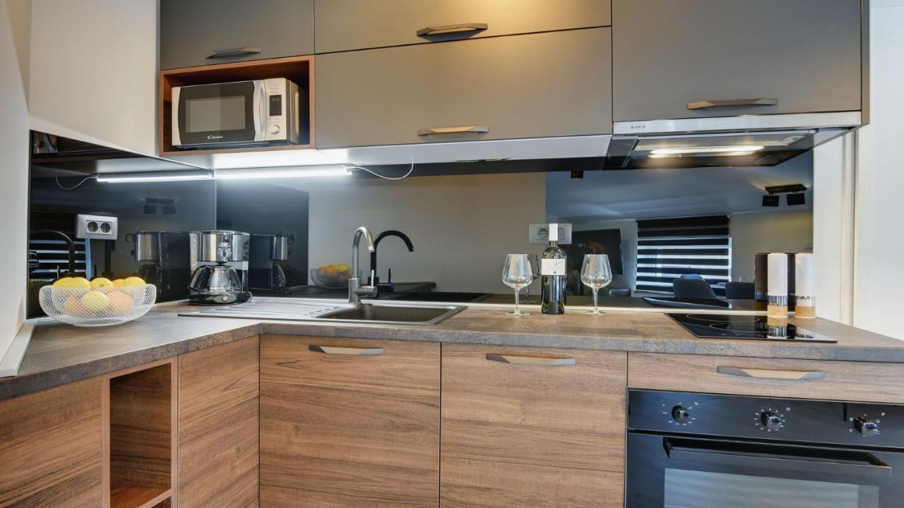 Exclusive Pula City Apartments エクステリア 写真