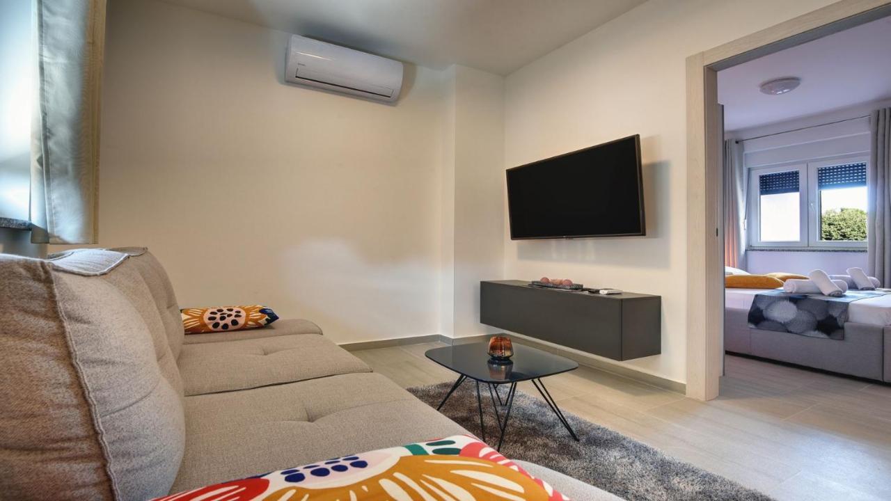 Exclusive Pula City Apartments エクステリア 写真