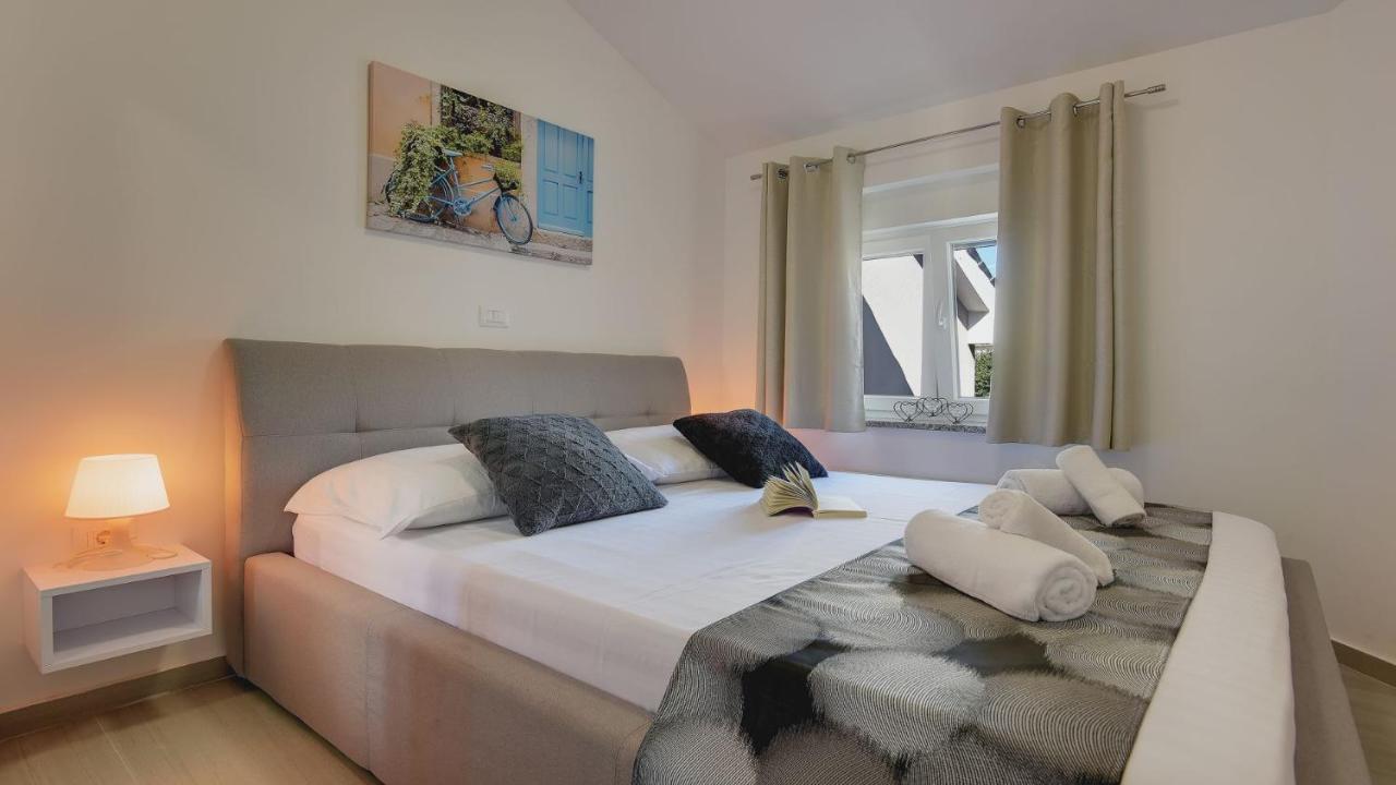 Exclusive Pula City Apartments エクステリア 写真